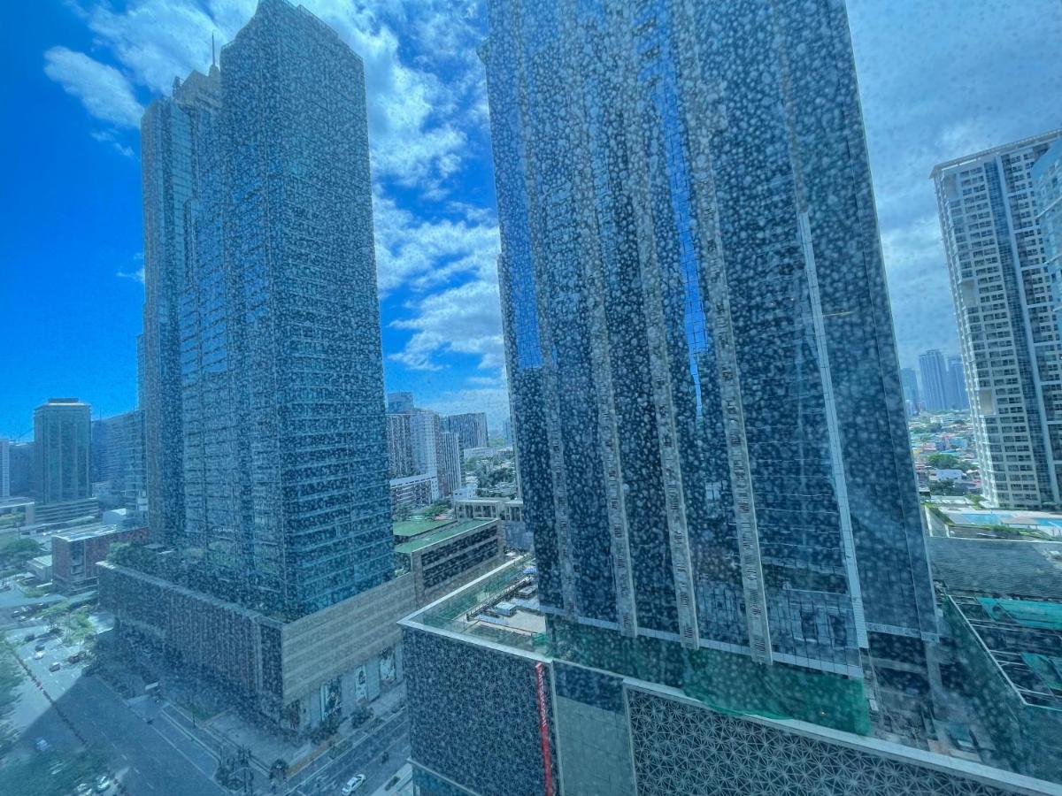 Uptown Parksuites Bgc Taguig Exterior foto