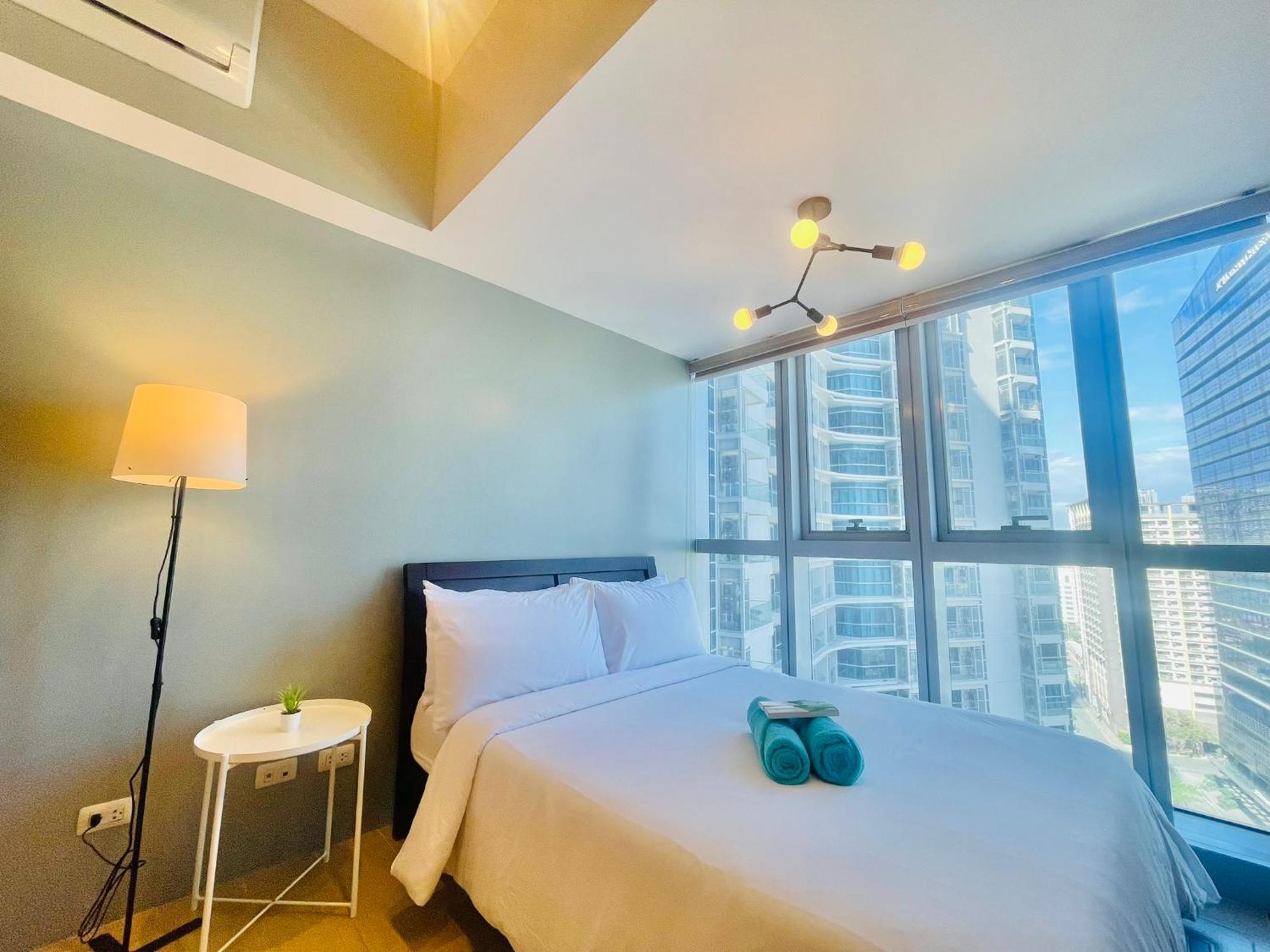 Uptown Parksuites Bgc Taguig Exterior foto